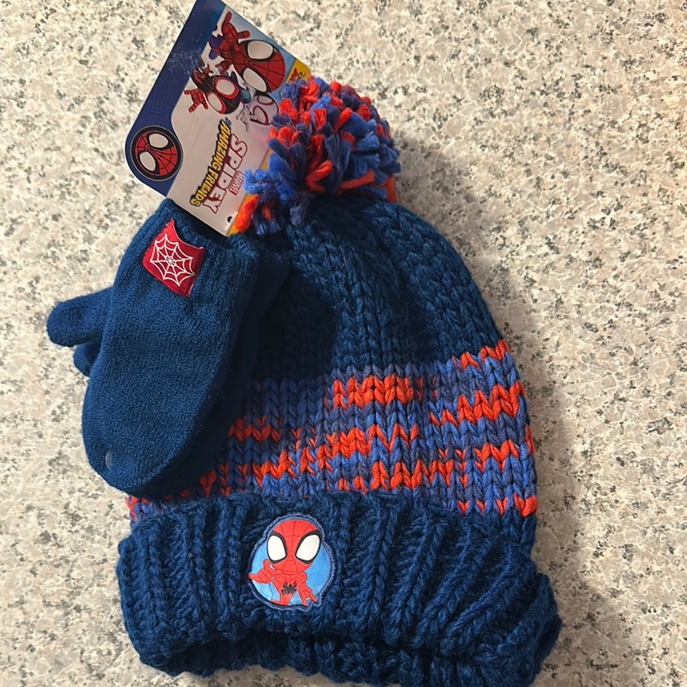 Marvel Spidey winter hat and gloves